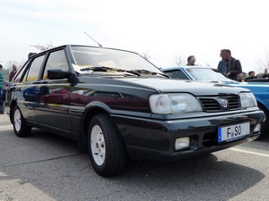 FSO Polonez, Mittelklassemodell aus Polen