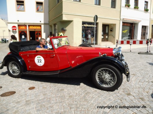 Seitenansicht Alvis 25
