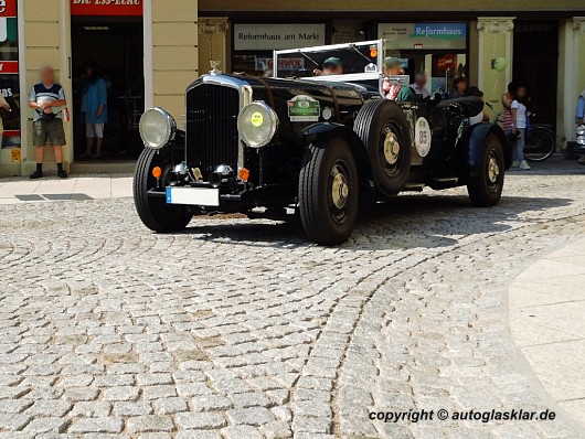 Frontansicht des Bentley Tourer Le Mans