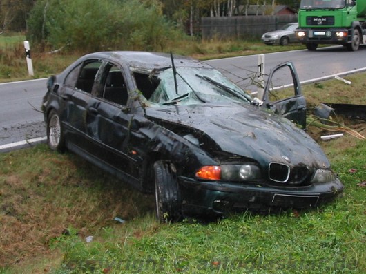 Sicherheit beim Automobil trotz Unfall