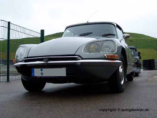 Frontansicht Citroën DS 23 Pallas