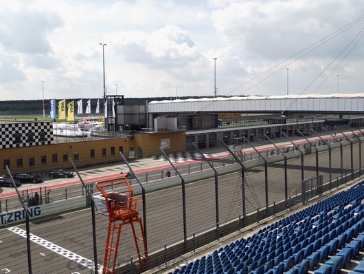 Rennstrecke Eurospeedway Lausitzring Start und Ziel