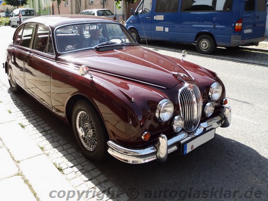 Britische Raubkatze Jaguar MK II