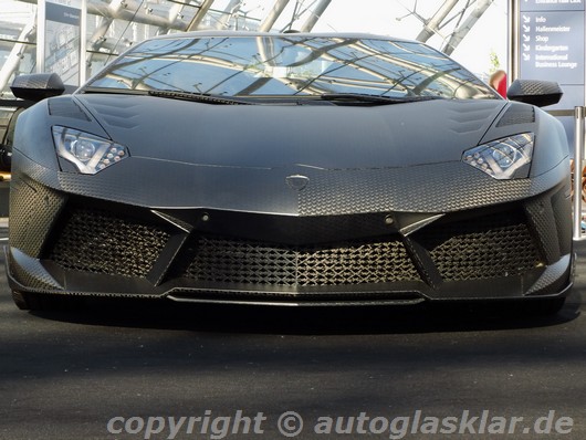 Mansory Carbonado Apertos mit agressiver Front