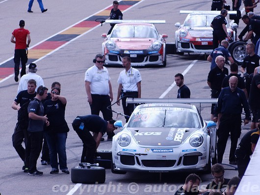 Boxengasse Porsche Carrera Cup