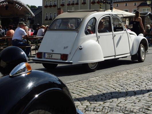 Renault 2CV, bekannt als Ente