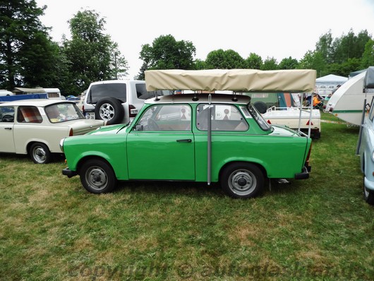 Trabant Dachzelt beim Transport