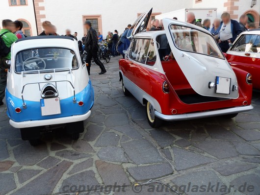 Heckansicht BMW Isetta und Zündapp Janus