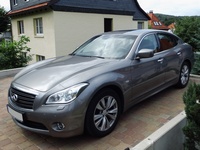 Infiniti M Baujahr 2012