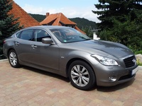 Infiniti M Baujahr 2012