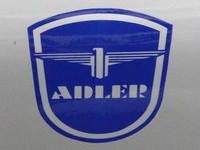 Das Logo von Adler