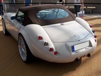 Der Wiesmann MF3 in der Heckansicht